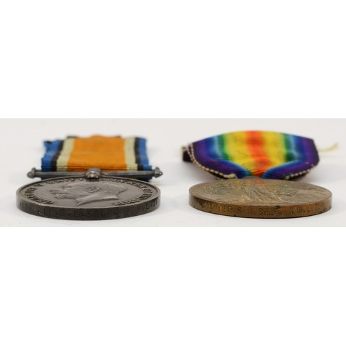 663 - WWI pair of War and Victory medals, awarded to 4559 PTE. S. C. Self. Som. L. I.