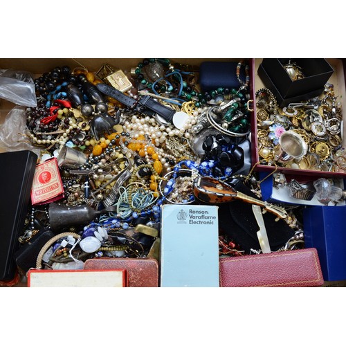 74 - A collection of assorted costume jewellery