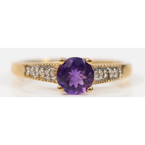 263 - A 9ct gold amethyst solitaire ring with diamond set shoulders, M, 1.7g