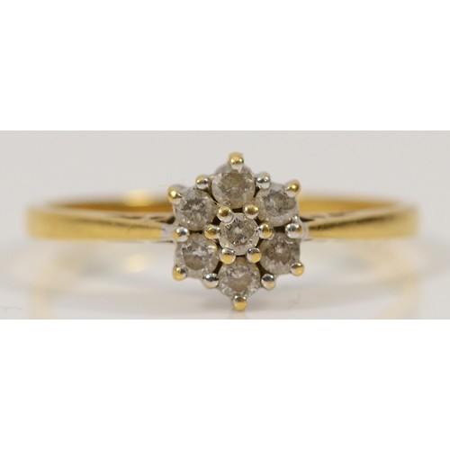 392 - An 18ct gold brilliant cut diamond floral cluster ring, O 1/, 2.1g