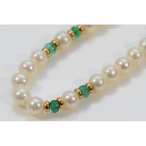 403 - A 9ct gold clasp cultured pearl and emerald necklace, 15.3g