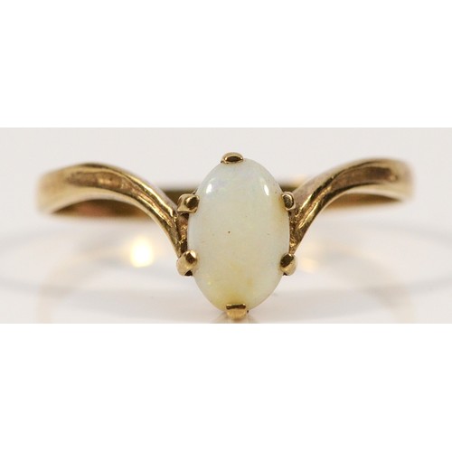 419 - A 9ct gold opal wishbone ring, O, 1.4g