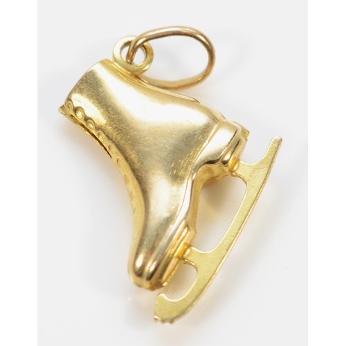 439 - A 9ct gold ice skating boot shaped charm, 17mm, 1.1g