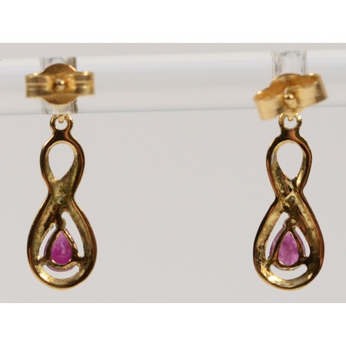 442 - A pair of 9ct gold eternity twist earrings with scroll backs, 1.1g