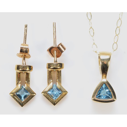 465 - A pair of 9ct gold blue gemstone drop earrings with scroll backs, with a matching 9ct gold pendant o... 