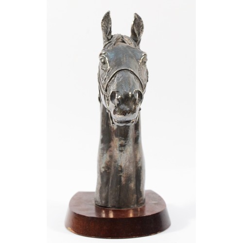 49 - A David Geenty 925 silver sculpture of a horses head wearing a bridle, Camelot Silverware Ltd, Sheff... 