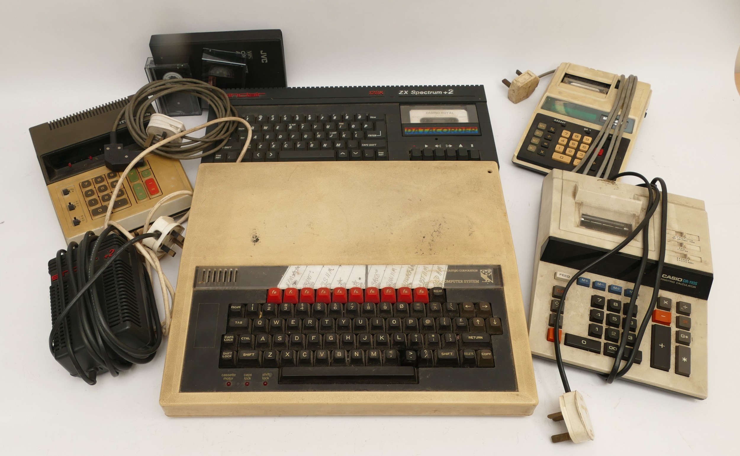 A collection of vintage tech to include a Sinclair ZX Spectrum +2 128k ...