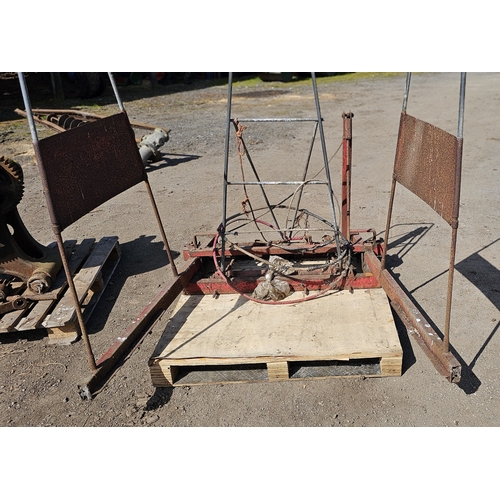 Lot 4         