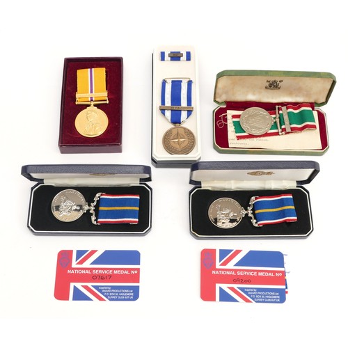 411 - ERII five boxed medals, to include the Queens Army Golden Jubilee, Women's Voluntary Service, I.S.A.... 