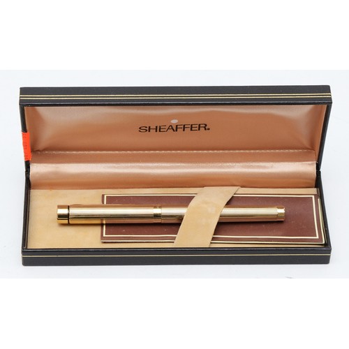 Sheaffer White Dot, a gold plated fountain pen with a 14k gold nib