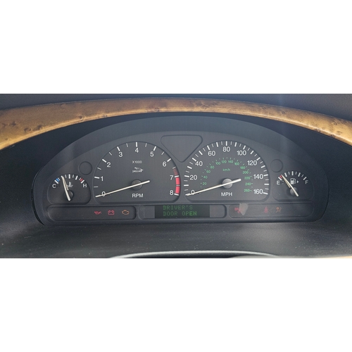 255 - 2001 Jaguar S Type V8 automatic, 3996cc. Registration number Y954 LBM. VIN number SAJAC01M91GM12750.... 