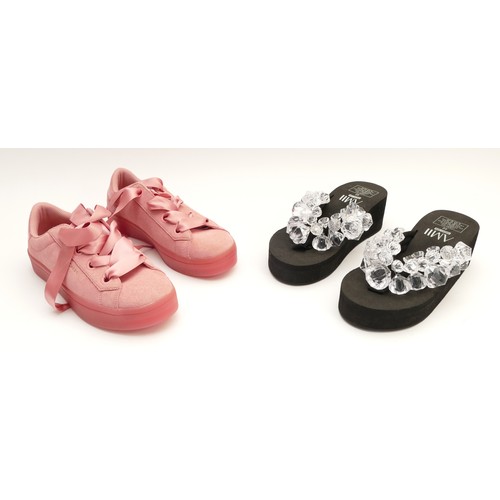 Skecher Street, leather trainer pumps, pink with ribbon laces, new in ...