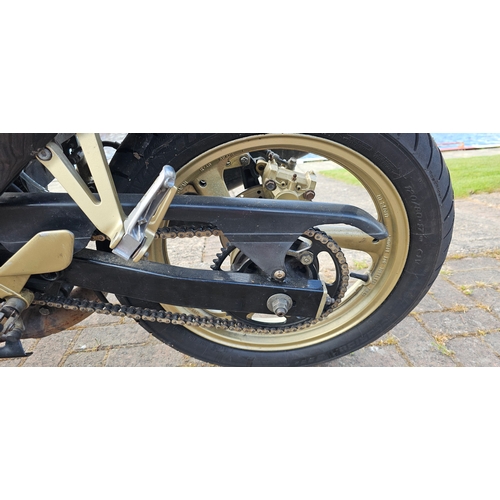 320 - 1987 Yamaha FZR 250 Genesis. Registration number D146 UUJ. Frame number 2KR 118041. Engine number no... 