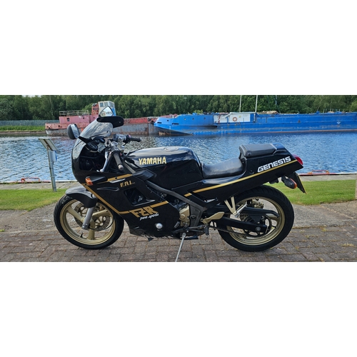 1987 Yamaha FZR 250 Genesis. Registration number D146 UUJ. Frame