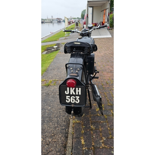 311 - 1948 Velocette MOV/MAC. Registration number JKH 563. Frame number 4170. Engine number MAC 11104.
Sol... 
