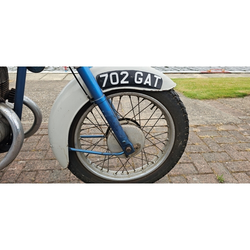 309 - 1963 James M25 Superswift, 249cc. Registration number 702 GAT. Frame number FM25 808. Engine number ... 