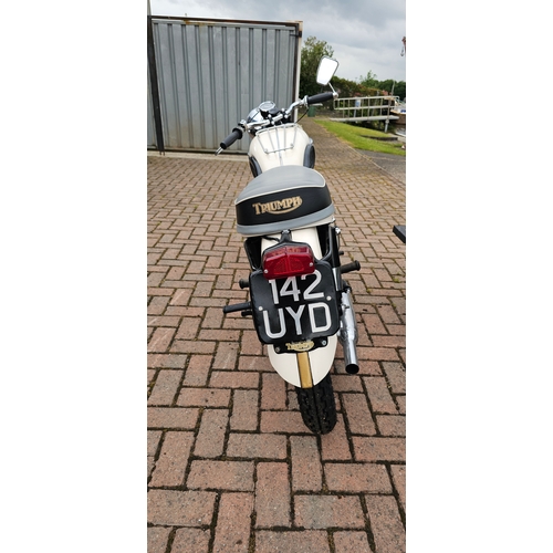317 - 1963 Triumph T90 Tiger, 349cc. Registration number 142 UYD. Frame number T90H 30684. Engine number T... 