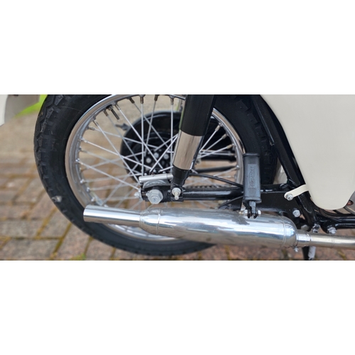 317 - 1963 Triumph T90 Tiger, 349cc. Registration number 142 UYD. Frame number T90H 30684. Engine number T... 