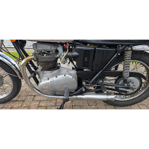 319 - c. 1971 BSA A65 Lightning. 654cc. Registration Number NOVA 24E200742. Frame Number DE 03783. Engine ... 