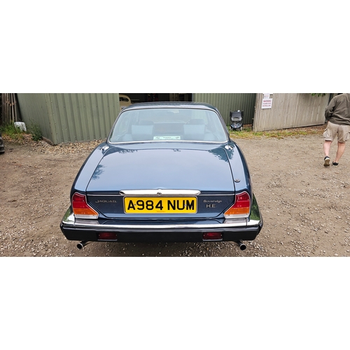 261 - 1983 Jaguar Series III Sovereign HE Auto, 5,343cc. Registration number A984 NUM. VIN number SAJJDALW... 