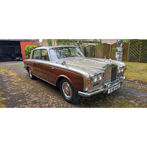 262 - 1968 Rolls Royce Silver Shadow I, 6,230cc. Registration number ESB 943. Chassis number SRH 3636. Eng... 