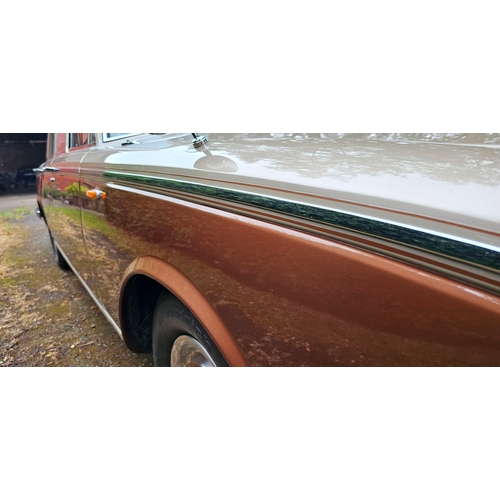 262 - 1968 Rolls Royce Silver Shadow I, 6,230cc. Registration number ESB 943. Chassis number SRH 3636. Eng... 