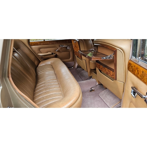262 - 1968 Rolls Royce Silver Shadow I, 6,230cc. Registration number ESB 943. Chassis number SRH 3636. Eng... 