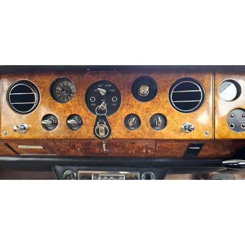 262 - 1968 Rolls Royce Silver Shadow I, 6,230cc. Registration number ESB 943. Chassis number SRH 3636. Eng... 