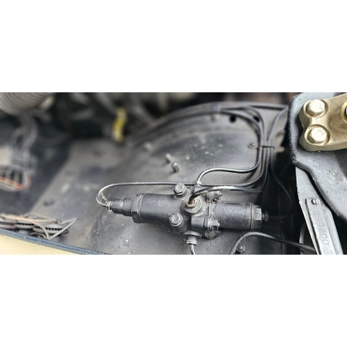 262 - 1968 Rolls Royce Silver Shadow I, 6,230cc. Registration number ESB 943. Chassis number SRH 3636. Eng... 