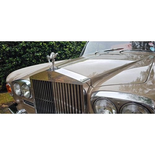 262 - 1968 Rolls Royce Silver Shadow I, 6,230cc. Registration number ESB 943. Chassis number SRH 3636. Eng... 