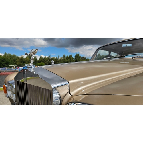 262 - 1968 Rolls Royce Silver Shadow I, 6,230cc. Registration number ESB 943. Chassis number SRH 3636. Eng... 