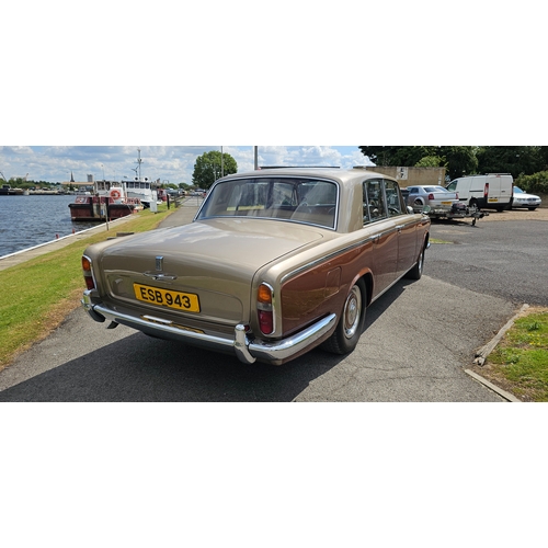 262 - 1968 Rolls Royce Silver Shadow I, 6,230cc. Registration number ESB 943. Chassis number SRH 3636. Eng... 