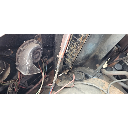 259 - 1971 Chevrolet C10 step side pickup, V8, 5,700cc. Registration number TNB 616J. Chassis number CE241... 