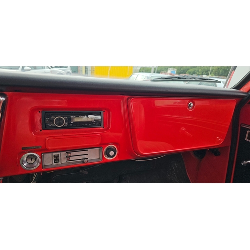 259 - 1971 Chevrolet C10 step side pickup, V8, 5,700cc. Registration number TNB 616J. Chassis number CE241... 