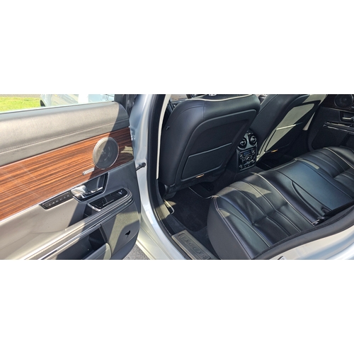 260 - 2013 Jaguar XJ Portfolio V6 Diesel automatic, 2,993cc. Registration number OY13 FWZ. VIN number SAJA... 