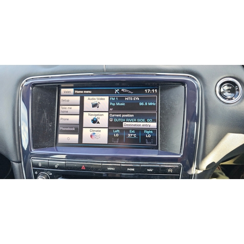 260 - 2013 Jaguar XJ Portfolio V6 Diesel automatic, 2,993cc. Registration number OY13 FWZ. VIN number SAJA... 