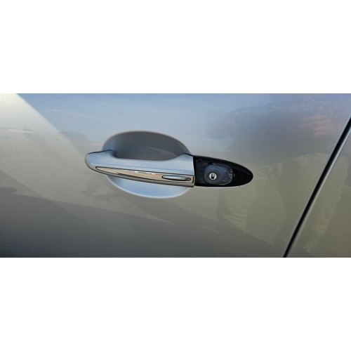 260 - 2013 Jaguar XJ Portfolio V6 Diesel automatic, 2,993cc. Registration number OY13 FWZ. VIN number SAJA... 