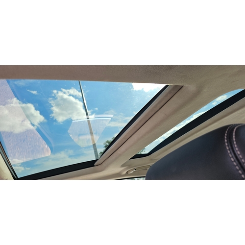 260 - 2013 Jaguar XJ Portfolio V6 Diesel automatic, 2,993cc. Registration number OY13 FWZ. VIN number SAJA... 