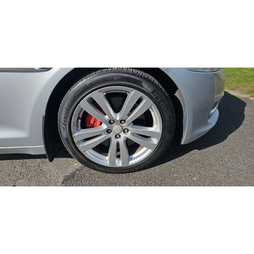 260 - 2013 Jaguar XJ Portfolio V6 Diesel automatic, 2,993cc. Registration number OY13 FWZ. VIN number SAJA... 