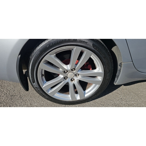 260 - 2013 Jaguar XJ Portfolio V6 Diesel automatic, 2,993cc. Registration number OY13 FWZ. VIN number SAJA... 