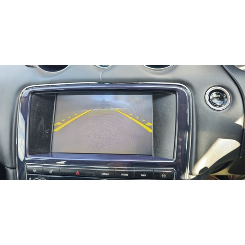 260 - 2013 Jaguar XJ Portfolio V6 Diesel automatic, 2,993cc. Registration number OY13 FWZ. VIN number SAJA... 