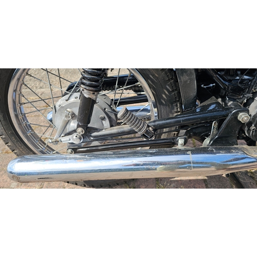 303 - 1979 Yamaha RD200, 195cc. Registration number VJJ 258T. Frame number 1E8 104902. Engine number 1E800... 