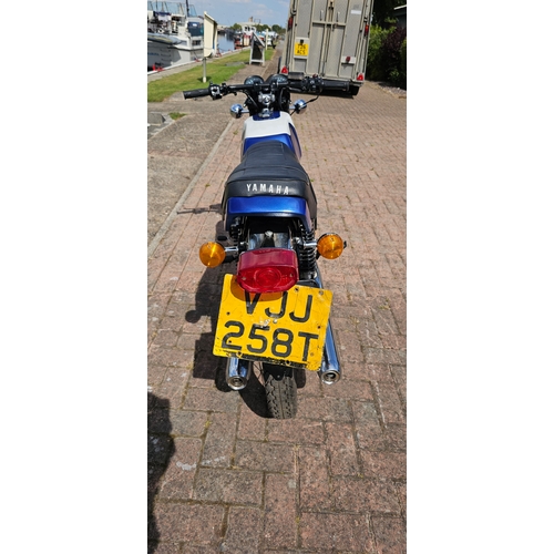 303 - 1979 Yamaha RD200, 195cc. Registration number VJJ 258T. Frame number 1E8 104902. Engine number 1E800... 