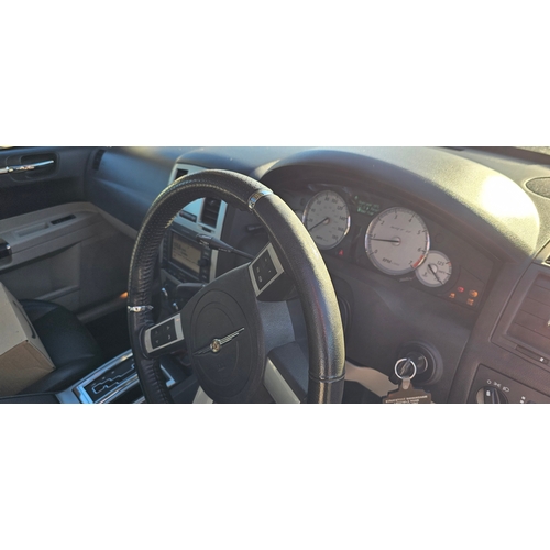 254 - 2007 Chrysler 300C SRT-8, automatic, 6063cc. Registration number CRZ 9127. VIN number 1C3H9EW07Y5370... 