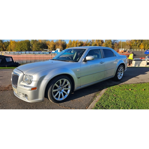 254 - 2007 Chrysler 300C SRT-8, automatic, 6063cc. Registration number CRZ 9127. VIN number 1C3H9EW07Y5370... 