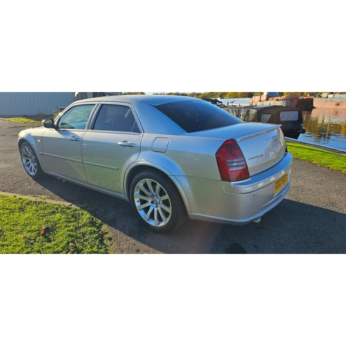 254 - 2007 Chrysler 300C SRT-8, automatic, 6063cc. Registration number CRZ 9127. VIN number 1C3H9EW07Y5370... 