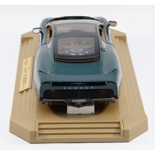 Maisto, a boxed 1:12 Scale 33201 1992 Jaguar XJ220, in green
