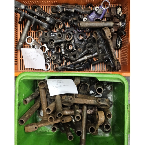 123 - A quantity of top and bottom yokes (2)