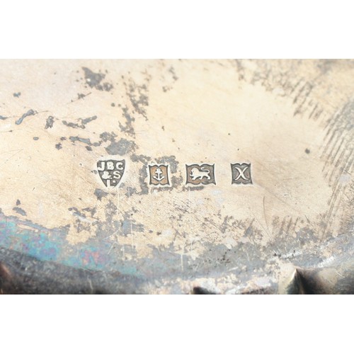 47 - A silver trinket dish, Birmingham 1972, together with another silver trinket dish, London 1977, and ... 