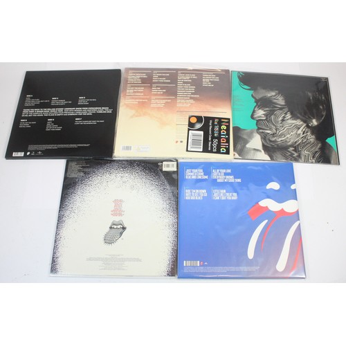 153 - A collection of 5 The Rolling Stones vinyl LP’s including, Voodoo lounge, catalogue number V2750, Bl... 